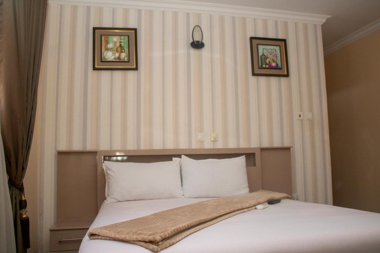 Exotic Palace Hotel ทีมา ภายนอก รูปภาพ